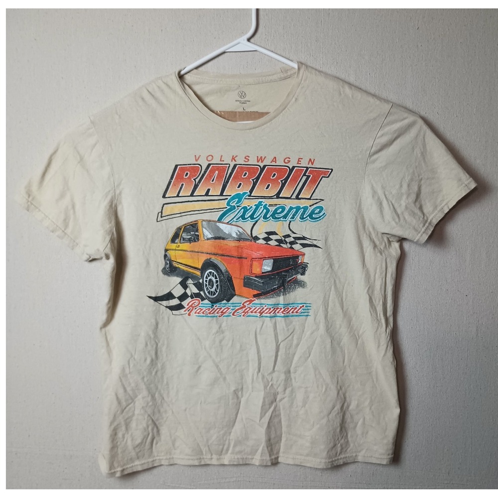 Volkswagen Rabbit Extreme Racing Graphic Car T-Shirt Beige Large Checked Flag Q